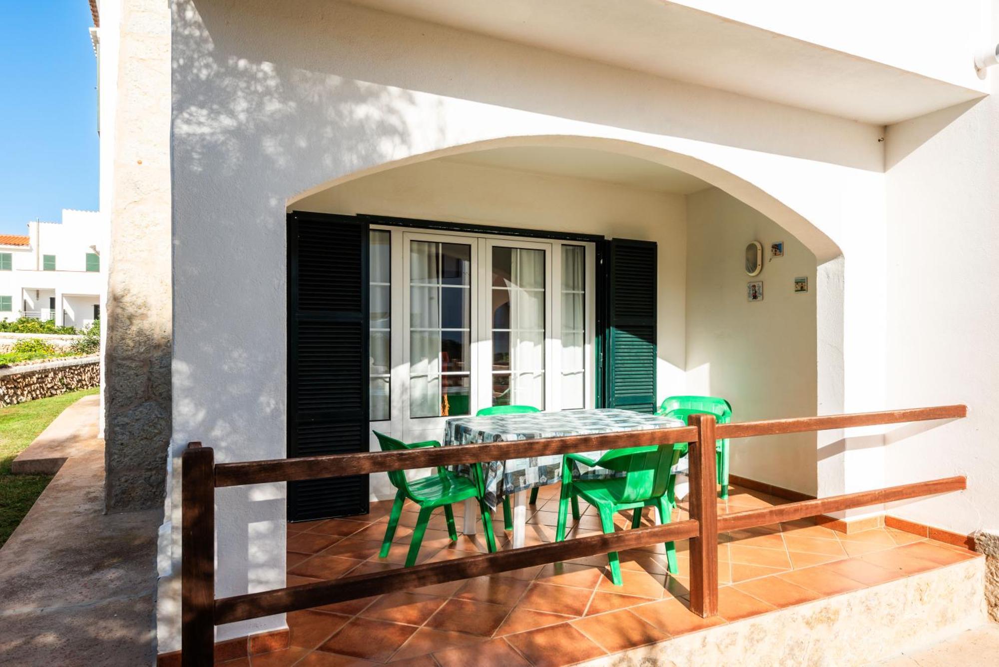Ullastres I Apartment *